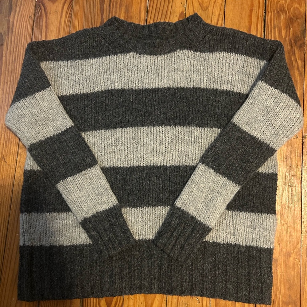 Women’s Gray Striped Sweater